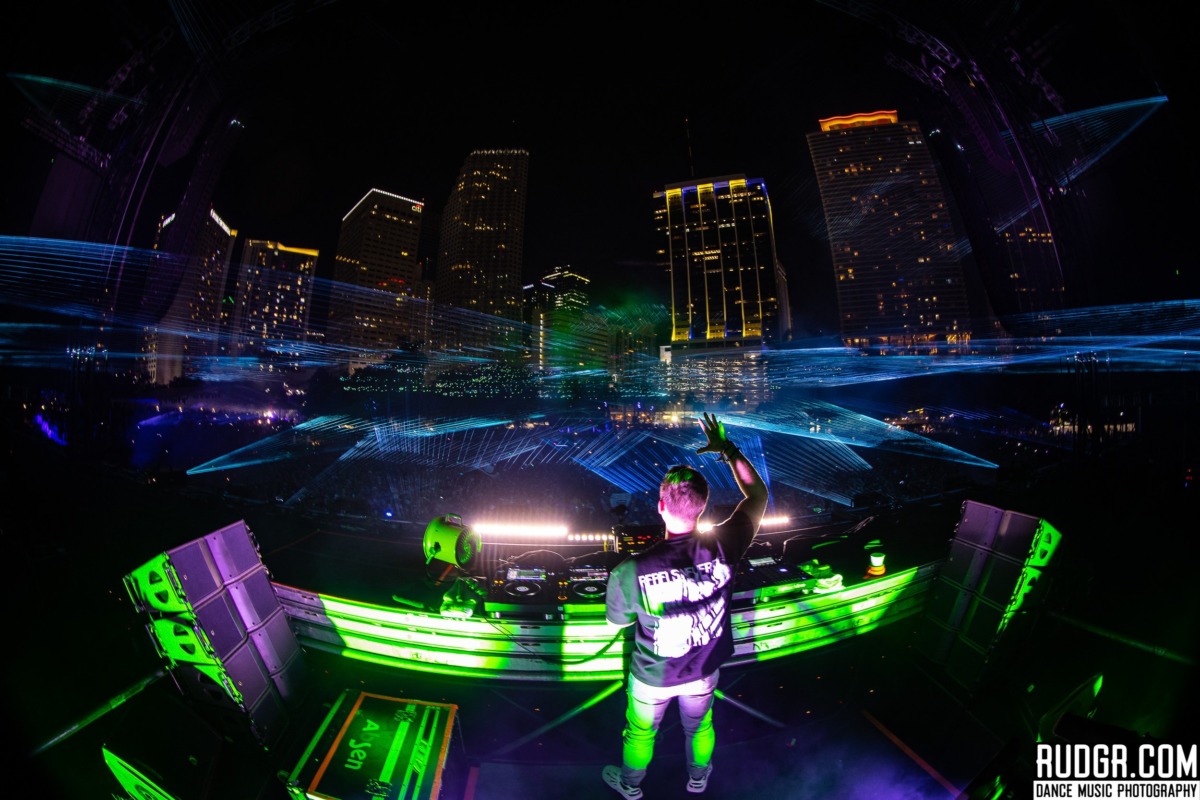 Hardwell tags ‘Mind Control’ as eighth album single, hosts Reddit AMA with surprise drop of ‘Spaceman’ rework20220327 214315 UMF Rudgrcom R3B 8101 2048p Logo