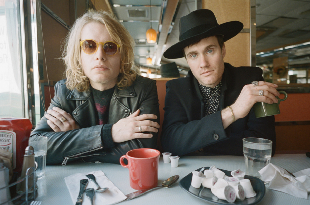 Bob Moses dabble in nostalgia while looking toward the future on ‘Old Love’ with BROODS431986 4 27 29