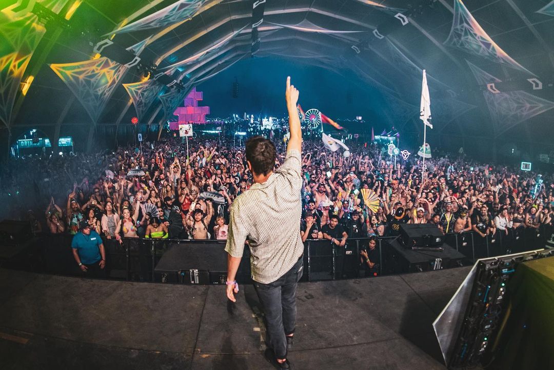 Lane 8 welcomes the newest season with 48 tracks, 12 IDs on his ‘Summer 2023 Mixtape’Snapinsta.app 350249557 613294380735021 4327209858667158230 N 1080